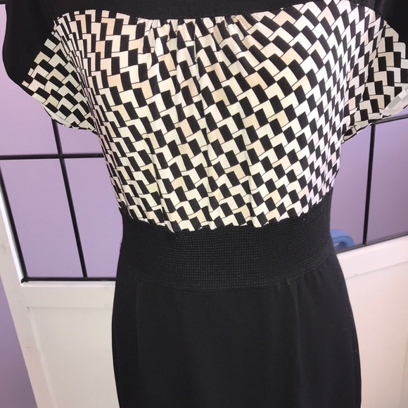 Woman’s Classy career styled dress. - Picture 4 of 8